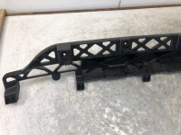 фото thumb №6, Напрямна бампера задня audi q7 4l0807329