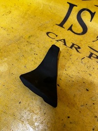 фото thumb №1, Молдинг захист заглушка капот бампера перед genesis gv70