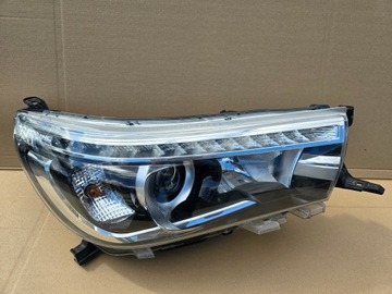 фото thumb №1, Toyota hilux viii лампа правая led 2015 -