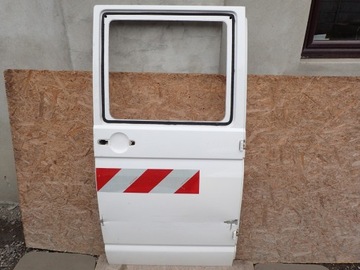 фото thumb №1, Дверь правые задние двойной кабина vw transporter t6