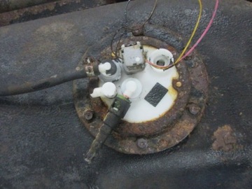 фото thumb №7, Suzuki jimny 1.3i 2003 бак bak топлива + помпа