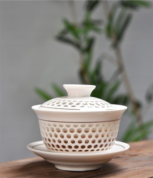 Керамическая чайная чашка Gaiwan с крышкой.