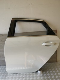 фото thumb №1, Kia proceed iii lift 23 двері ліва задня задні hw