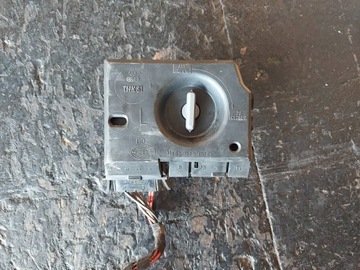 фото thumb №9, Вкладка лампы задней левый audi 80 b4 sedan thk81