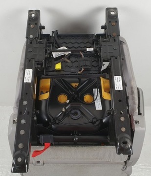 фото thumb №8, Сидіння лівий зад ii ряд mercedes r рестайлінг w251