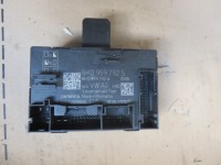 фото thumb №1, Блок управления дверь 8k0959792s a4 b8 a5 8t правый перед ?