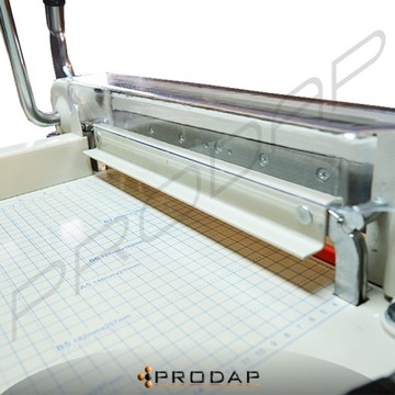 GILOTYNA RĘCZNA Z DOCISKIEM DO CIĘCIA PAPIERU TEKTURY KARTONU A4 PRODAP