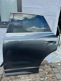 фото thumb №1, Дверь левая задние левый зад audi q3 83a цвет lz7s