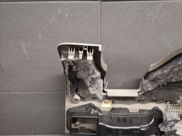 фото thumb №10, Корпус панелі колонки audi a6 c6 eu 4f1863075