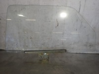 Купить Стекло боковое  левая задняя дверь fiat 126 el, фото thumb