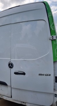 фото thumb №1, Праві задні двері sprinter 907
