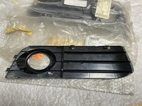 фото thumb №9, Нова оригінальна решітка бампера audi a4 / s4 b8 лівий перед