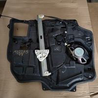 фото thumb №1, Mazda 5 скло правий перед