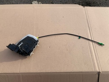 фото thumb №1, Замок двері праві задній toyota yaris iii оригінал справний