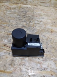 фото thumb №1, Audi a4 b5 помпа центрального замка 8l0862257e