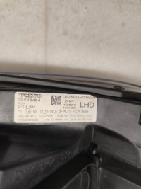 фото thumb №6, Volvo v40 mid led перед сторона права 32228484