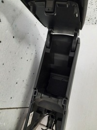 фото thumb №7, Подлокотник средний кожа mercedes gla x156