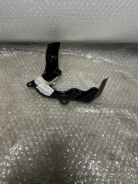 фото thumb №1, Кронштейн лівий вентилятора радіатора volvo s60 v70 9175861
