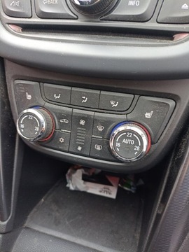 фото thumb №1, Opel zafira c панель воздуховод подогрев сиденья