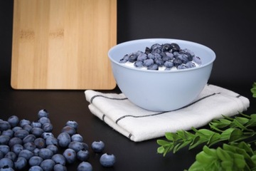 Синяя пластиковая ЧАША для кухни, миска для фруктовых салатов 0,5л.