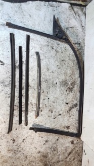 Уплотнители стекло левый перед комплект  alfa romeo 156 Цена, фото thumb