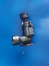 фото thumb №1, Корпус термостата audi a4 b9 2.0 tdi 04l121111h