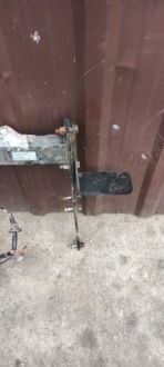 Mondeo mk5 универсал фаркоп  буксировочный оригинал kompletny набор do монтажа с Разборки, фото thumb