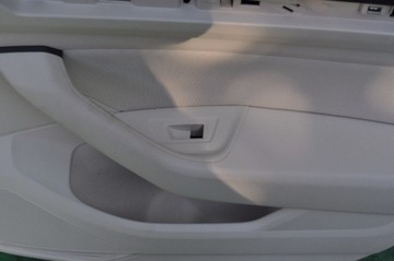 фото thumb №9, Боковина оббивка двері праві задні vw passat b8