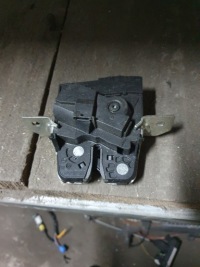 фото thumb №1, Замок задний крышки a-klasa w176 b-klasa w246 a2467400035