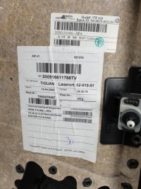 фото thumb №5, Обшивка обивка правый задняя vw tiguan 5n0867212