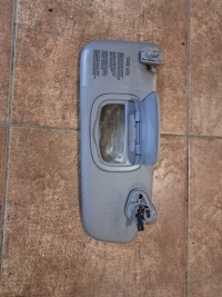 фото thumb №1, Alfa romeo giulietta козырёк солнцезащитный правый