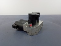 фото thumb №1, Mercedes cl w216 w221 блок клапанов abc a2213200358