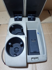 фото thumb №11, Audi q7 4l подлокотник перед кожа кружки 4l0971178