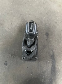 фото thumb №1, Volvo xc90 ii выборщик переключения передач 31367649