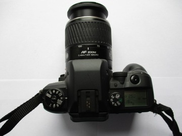 Minolta Dynax 60 + AF Zoom 28–100 мм 1:3,5–5,6 D