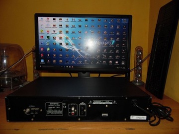 Отличный радиотюнер ONKYO T-4211 FM/AM RDS EON