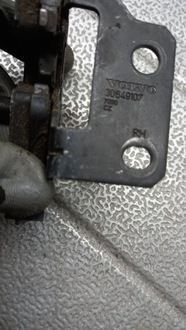 фото thumb №1, Замок кришки volvo xc90 30649107