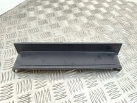 фото thumb №1, Volkswagen caddy 2008 молдинг pod фара задня