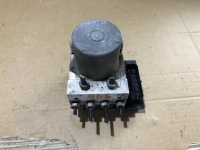 фото thumb №1, Насос abs chevrolet camaro ss 6.2 2009-2015 92233913