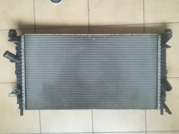 фото thumb №1, Volvo v50 s40 c30 c70 - радиаторов воды оригинал