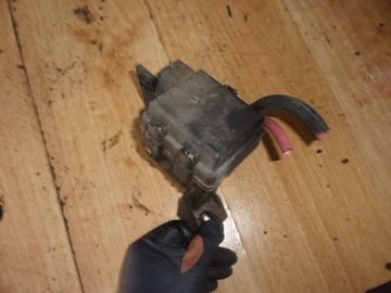 фото thumb №1, Renault scenic iii коробка предохранителей 1.9 dci