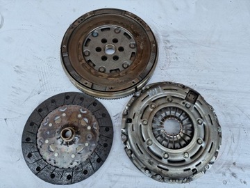 фото thumb №1, Набор сцепления колесо двухмассовый citroen peugeot 1.6