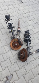 фото thumb №1, Renault clio iv поворотний кулак лівий перед