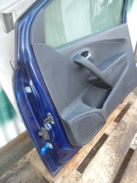 Дверь правое  передок  коплектная  3d vw polo 6r ld5q Доставка, фото thumb