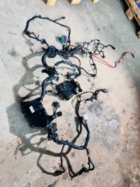 Купить Volvo xc40 2.0 t5 электропроводка коробка предохранителей, фото thumb