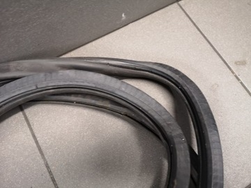 фото thumb №9, Прокладка двері a6 c6 sedan праві зад кузовна