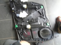 фото thumb №1, Mercedes w166 подъемник стекло левый перед wyciszeni