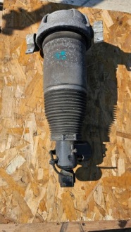 фото thumb №1, Амортизатор пневматический задняя правый 7l8616020c audi q7 4l 2011 rok