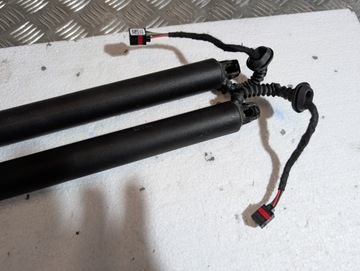 фото thumb №8, Polestar 2 амортизатор крышки багажника электрический правый левый