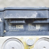 фото thumb №8, Tesla модель 3 2018 блок керування abs